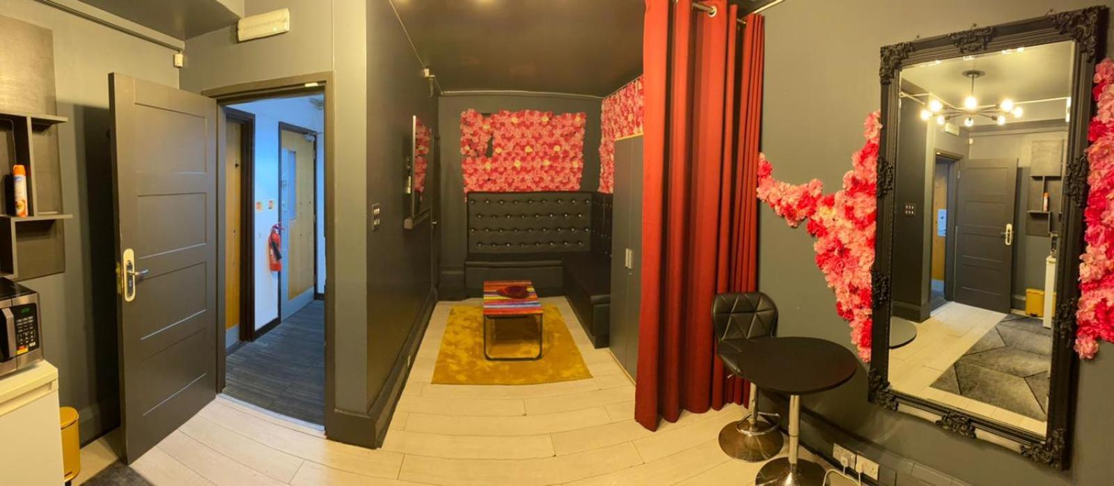 Wns Hotel Лондон Экстерьер фото
